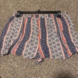 Patterned cloth shorts
